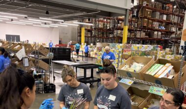 Volunteers in Tampa on CVN's Day of Giving